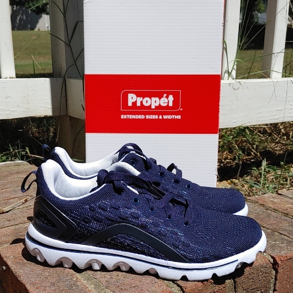 Propét Travelactiv Axial Navy Sneaker Size 8 (1049) - Picture 1 of 13